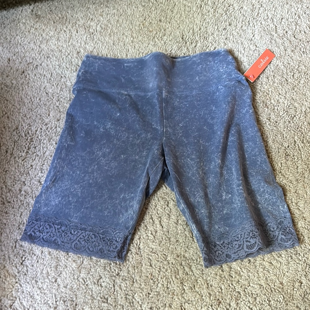 BNWT Colsie Biker Shorts